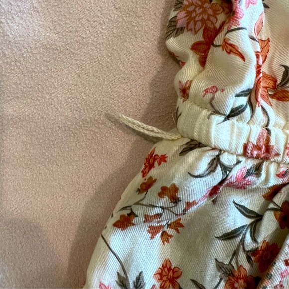 American Eagle Floral Jumpsuit - Picture 11 of 12